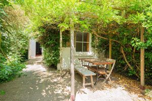 Photo 13- click for photo gallery